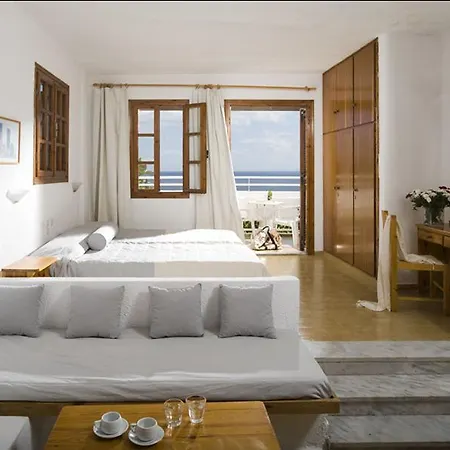 Ledra Apartment *