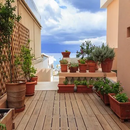 Palazzo Arhontiko Aparthotel 3*