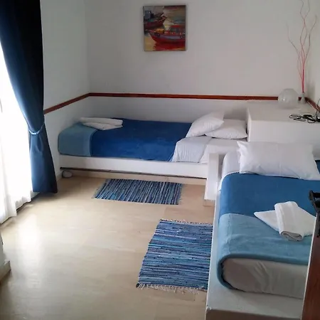 Aparthotel Mantraki 3*