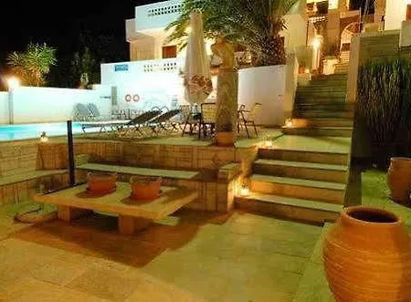 Aparthotel Manos 2*