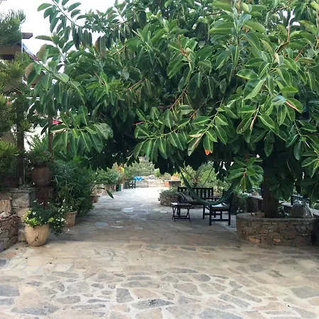 Fissi Agritourism Near The Sea Agios Nikolaos (Crete)