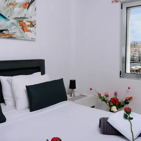 Luxury View Apartment *