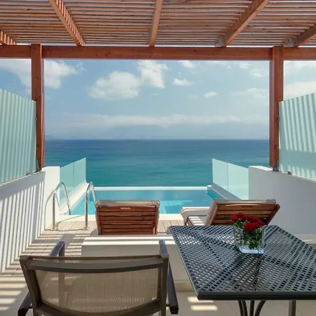 Resort Miramare & 4*