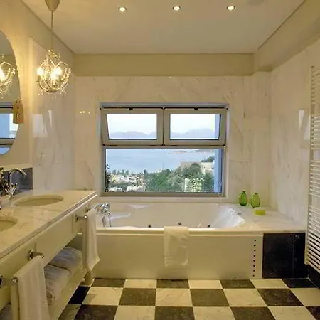 Pleiades Luxurious *