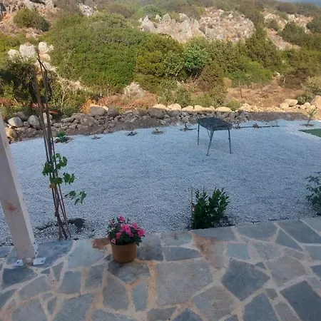Edna Crete Agios Nikolaos