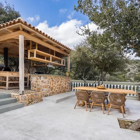Oak Tree Estate Agios Nikolaos (Crete)