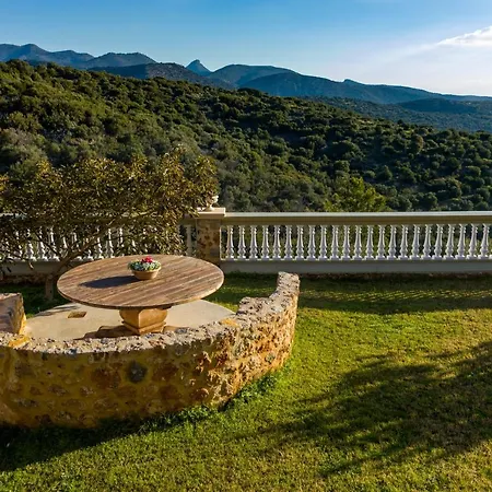 Villa Oak Tree Estate Agios Nikolaos (Crete)