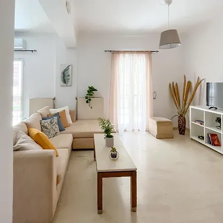 Relax By The Apartment Agios Nikolaos (Crete)