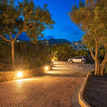 Agro Nostro-euphorbia Two Bedroom House * Agios Nikolaos