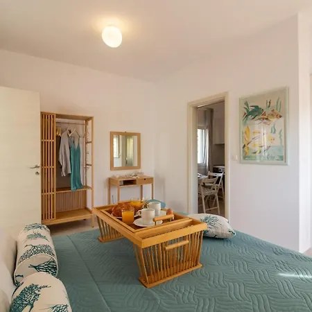Aurelia Sea View Loft *