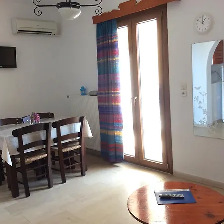 Mantraki Ayos Nikolaos