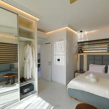 Walk Luxury Aparthotel *