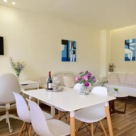 Bellevue Apartment