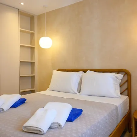 Onira Luxury Apartment *