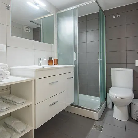 Centre With Sea View Appartement *
