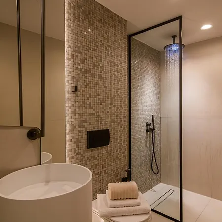 Beachfront Edem Dedicated Space - Heated Pool Villa