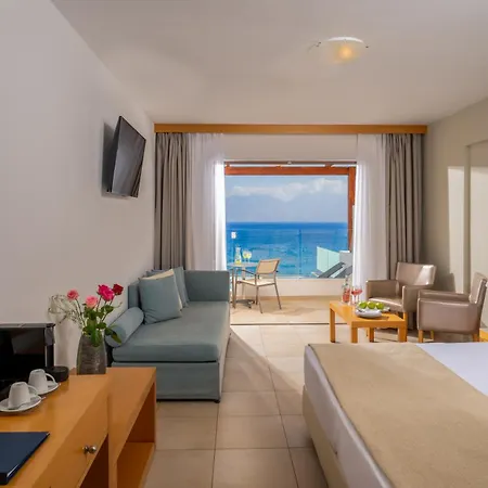 Resort Miramare & 4*