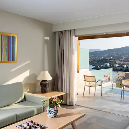 Resort Miramare & 4*