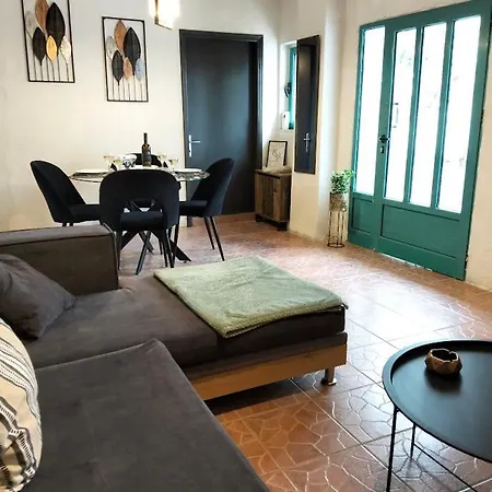 Agali Apartment *