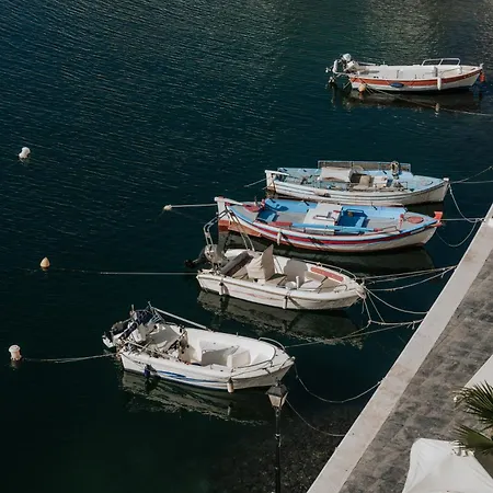 Petit Paradis Ayos Nikolaos