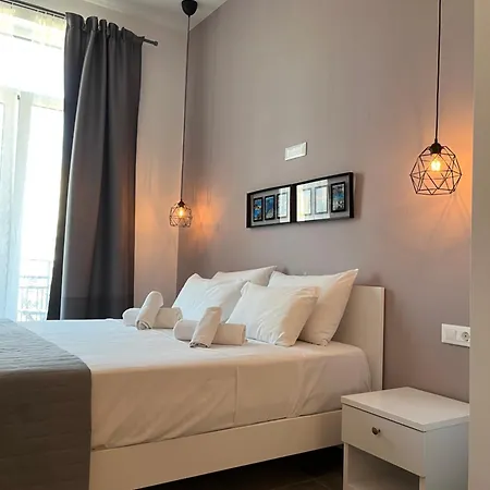 Central Studio Apartment