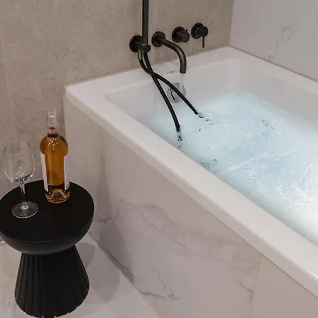 Luxury By Lato Apartment *