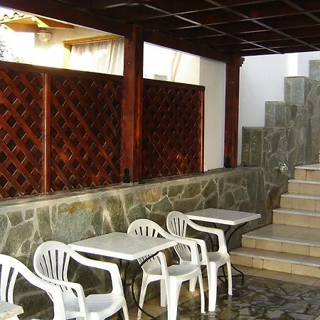 Aparthotel Polydoros Appartments 2*