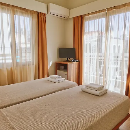 Du Lac Hotel 2*