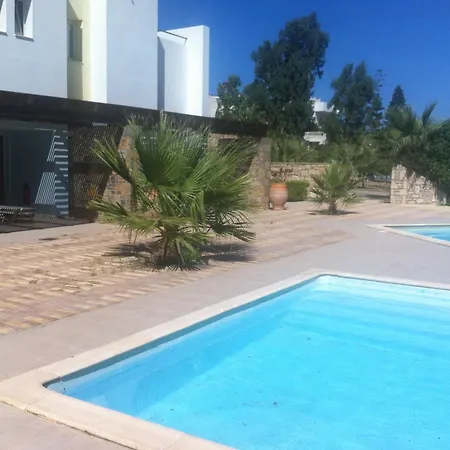Guest house Almiros