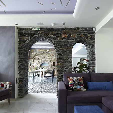 Mistral Bay Hotel
