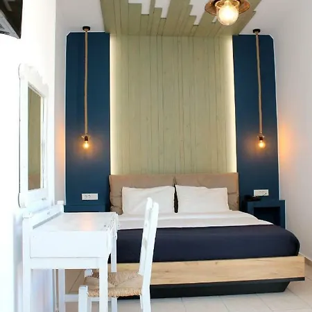 Ikaros Art Hotel 2*