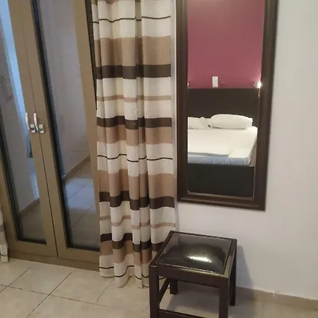 Aparthotel Mavroforos Hotel