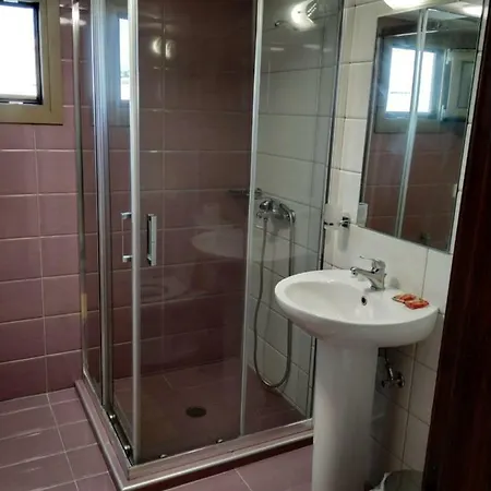 Mavroforos Hotel