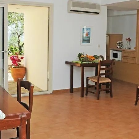 The - Adults Only Bed & Breakfast Agios Nikolaos (Crete)